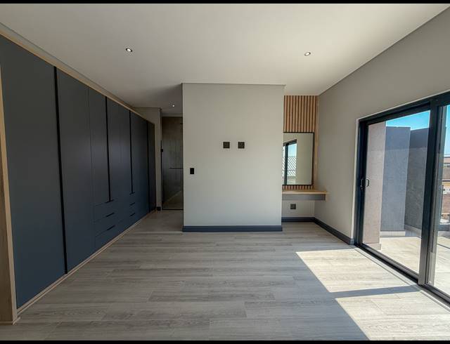 4 BEDROOM HOUSE FOR SALE IN FOUNTAINBROOK ESTATE